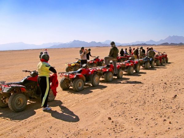 Motorata nel deserto Sharm escursioni